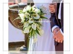 bílá svatební kytice pro nevěstu, květiny: kaly