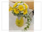žluto-bílá svatební kytice z gerber