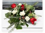 výzdoba svatebního auta, květiny: růže