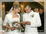 převislá svatební kytice a korsáž pro ženicha